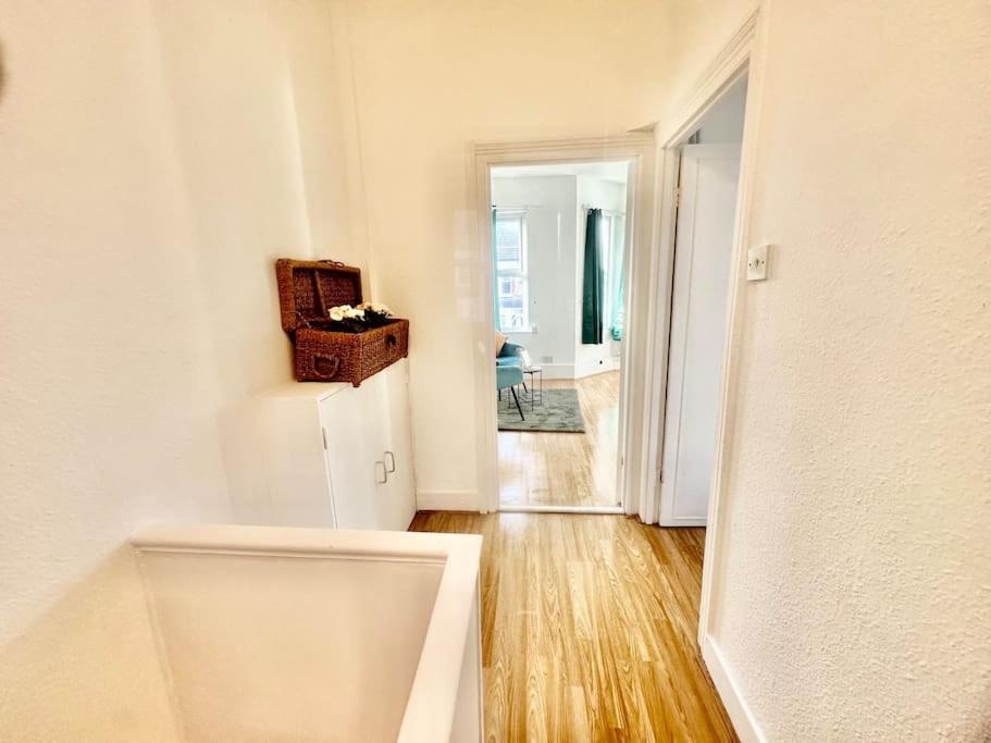 Cosy Two Bedroom Apartment,Se13 London Kültér fotó